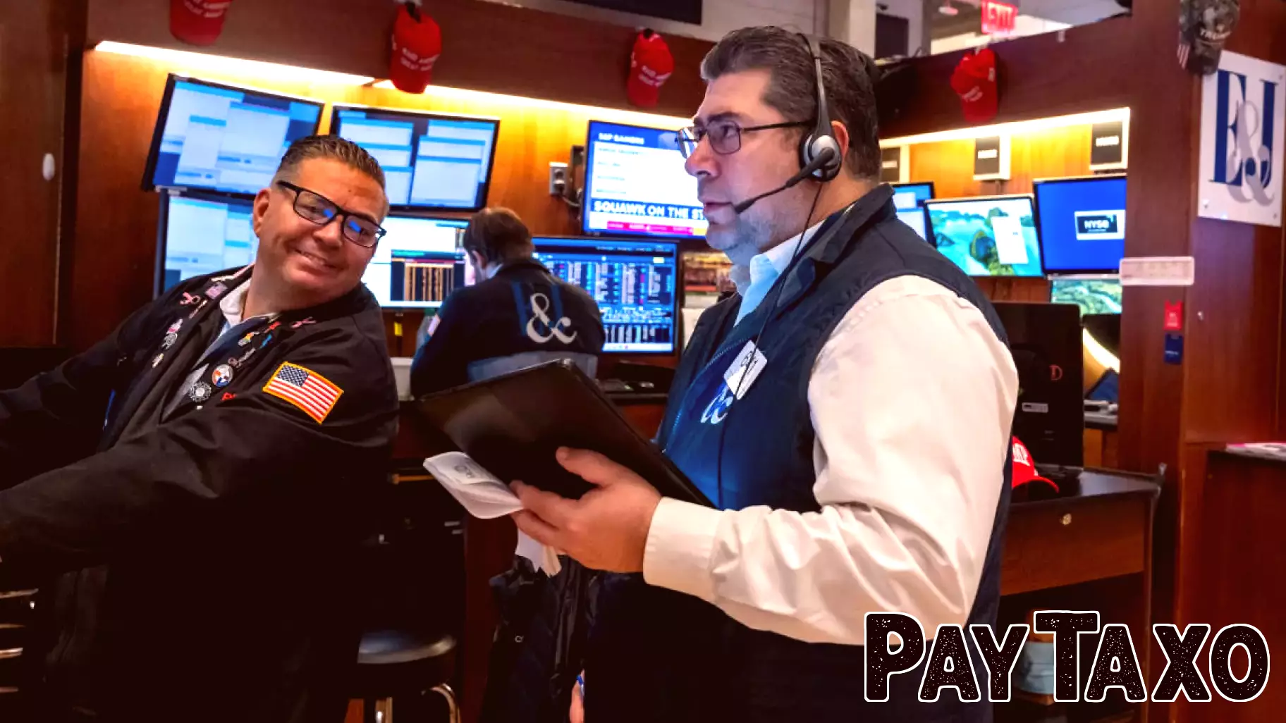 Stocks Struggle as Retail Sales and Bank Earnings Dominate Attention